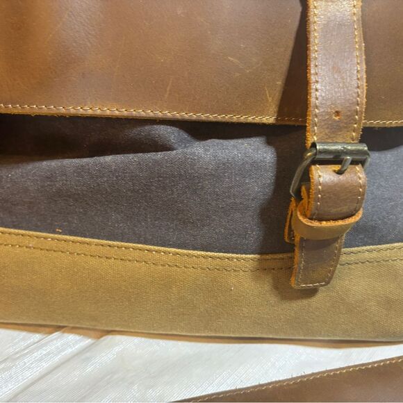 Waxed canvas and leather Laptop/ Messenger Bag - Picture 2 of 9